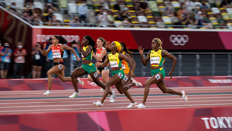 Women's 100 metres final action