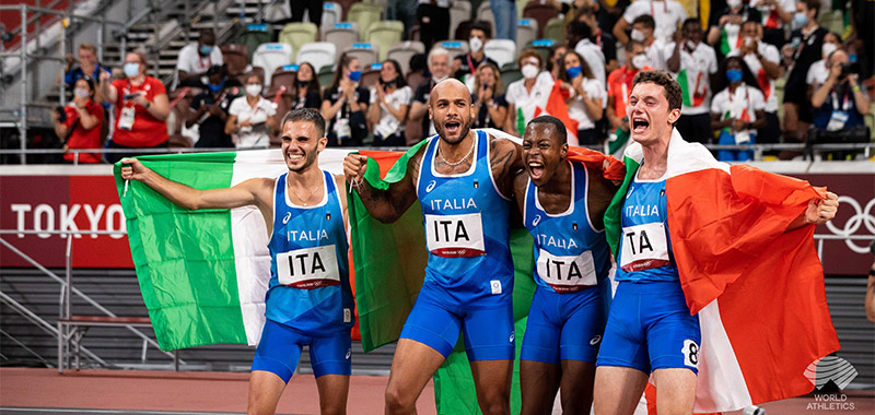 Italian quartet celebrates their first ever 4x100 metres gold. 