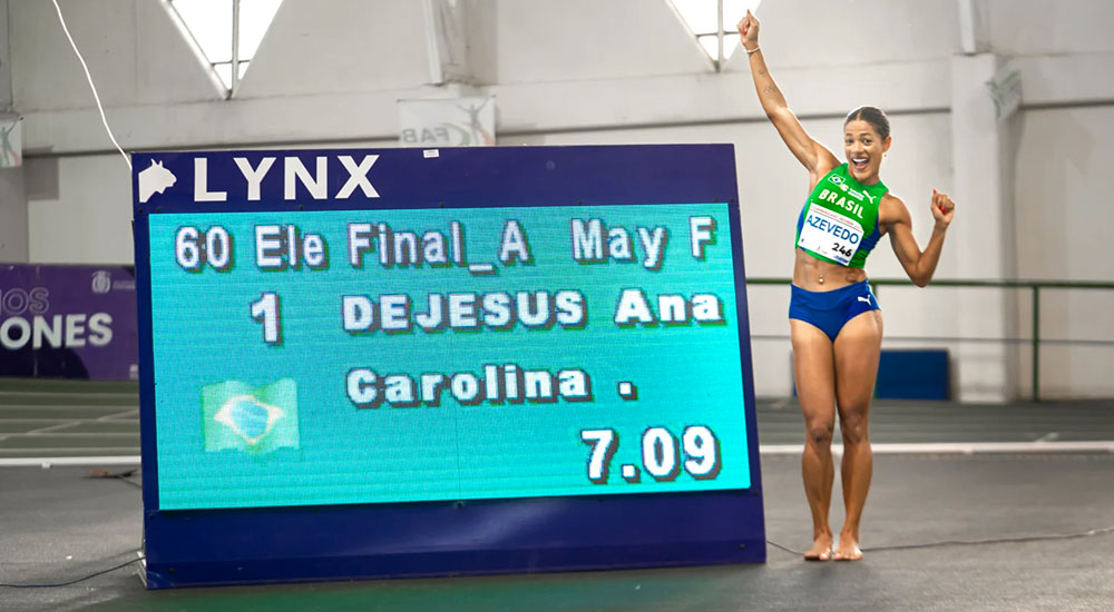 Ana Azevedo celebrates her CR in 60 metres.